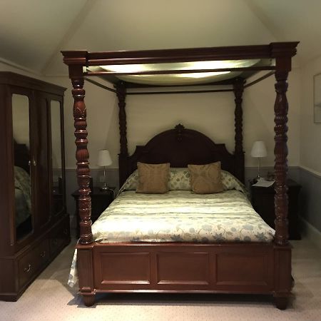 Lord Milner Hotel London Bagian luar foto