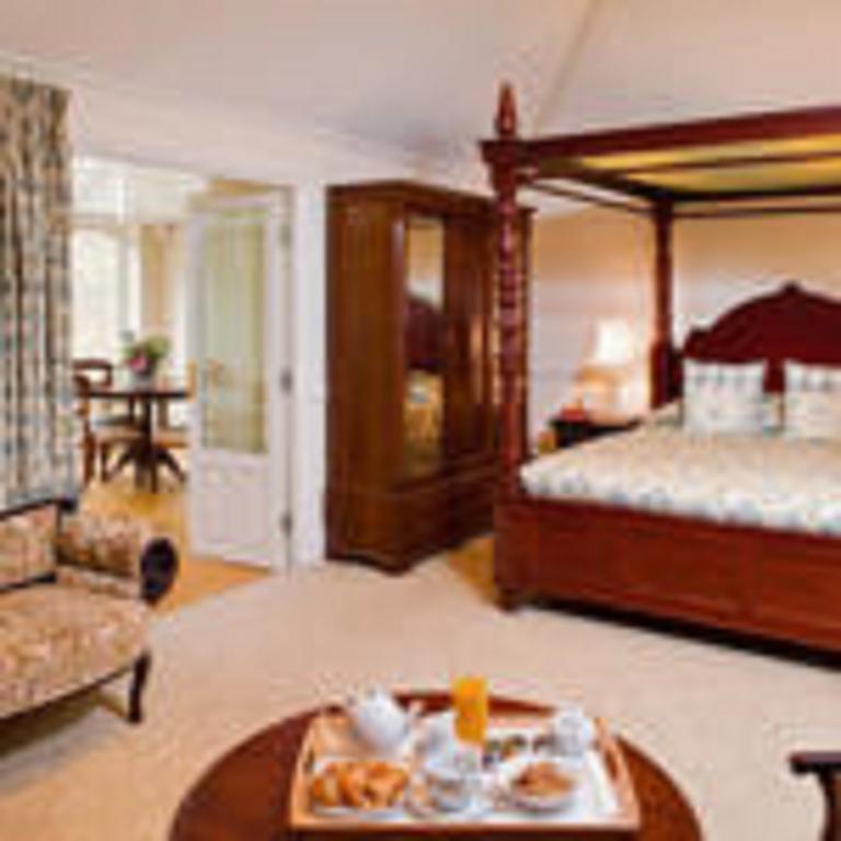 Lord Milner Hotel London Bagian luar foto