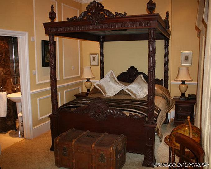 Lord Milner Hotel London Ruang foto