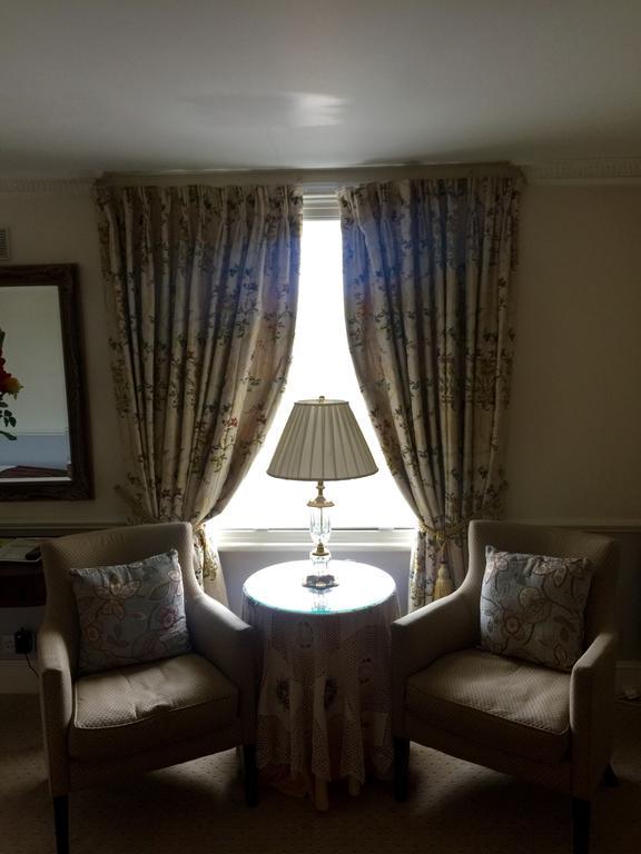 Lord Milner Hotel London Bagian luar foto